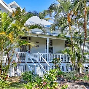 Arcadia House Guest house